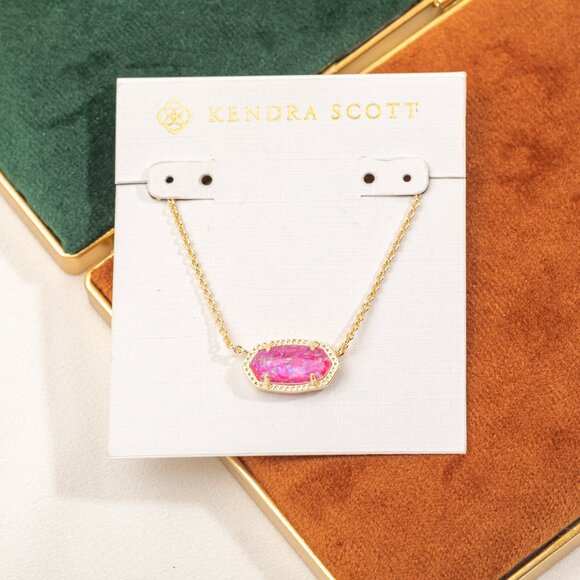 Kendra Scott Jewelry - Kendra Scott Gold Elisa Fuchsia Kyocera Opal Necklace